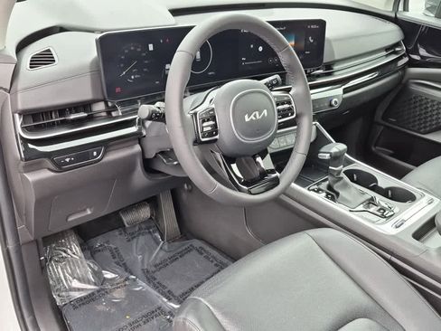 Used 2025 Kia Carnival SX Prestige FWD image 14