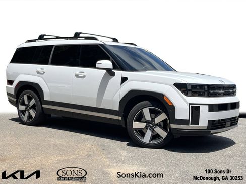 Used 2025 Hyundai Santa Fe Limited FWD image 1