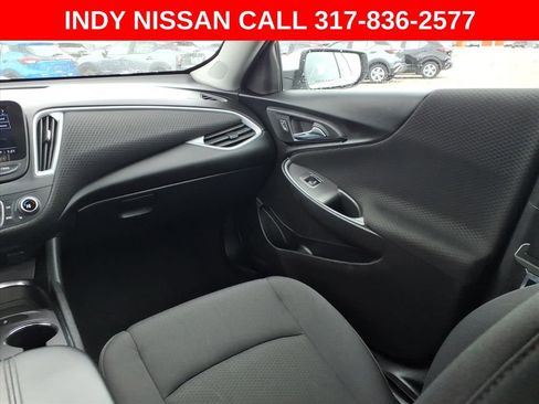 Used 2023 Chevrolet Malibu LT image 21
