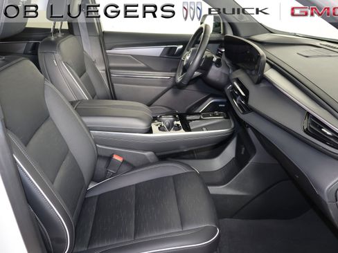 Certified 2025 Buick Enclave Sport Touring image 17