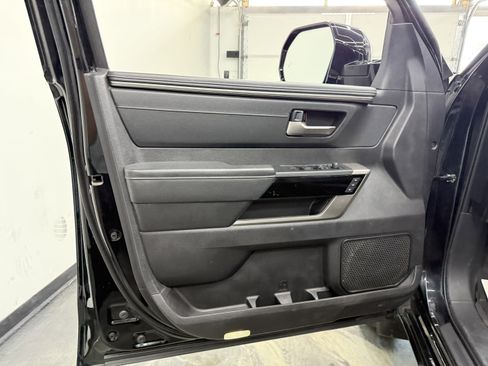 Used 2022 Toyota Tundra Limited image 11