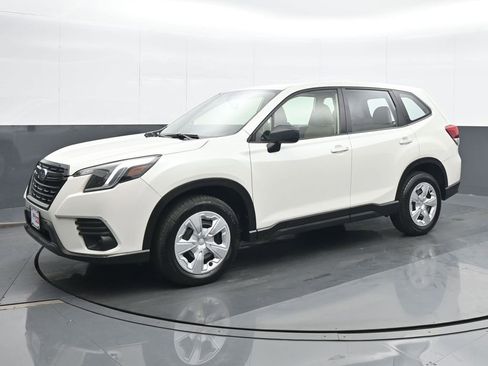 Used 2022 Subaru Forester image 2