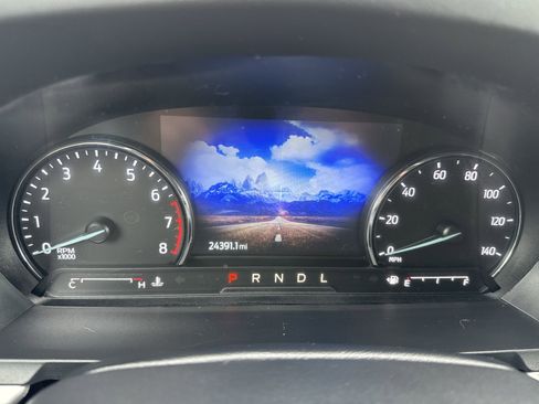 Used 2022 Ford Explorer XLT image 17