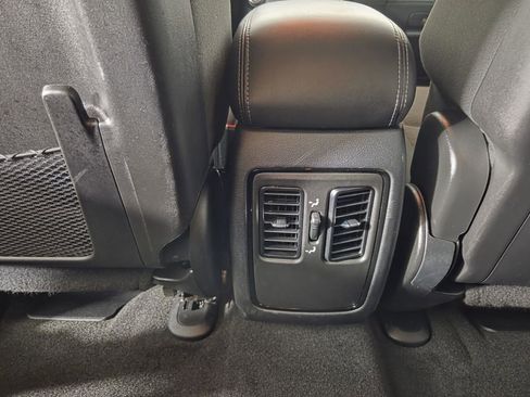 Certified 2022 Dodge Durango SXT w/ Anodized Platinum Package image 27