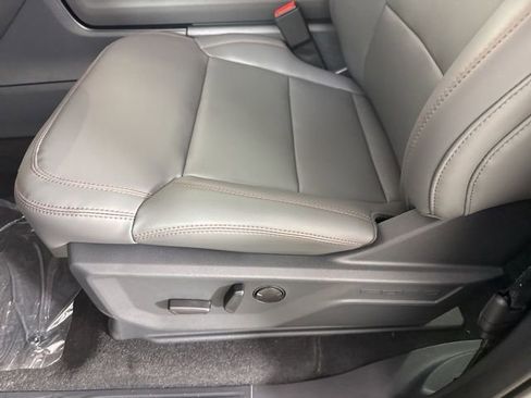 New 2025 Ford Expedition Max Active image 16