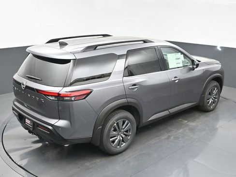 New 2026 Nissan Pathfinder SV w/ SV Premium Package FWD image 32