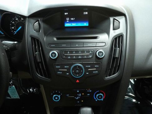 Used 2017 Ford Focus SE image 15