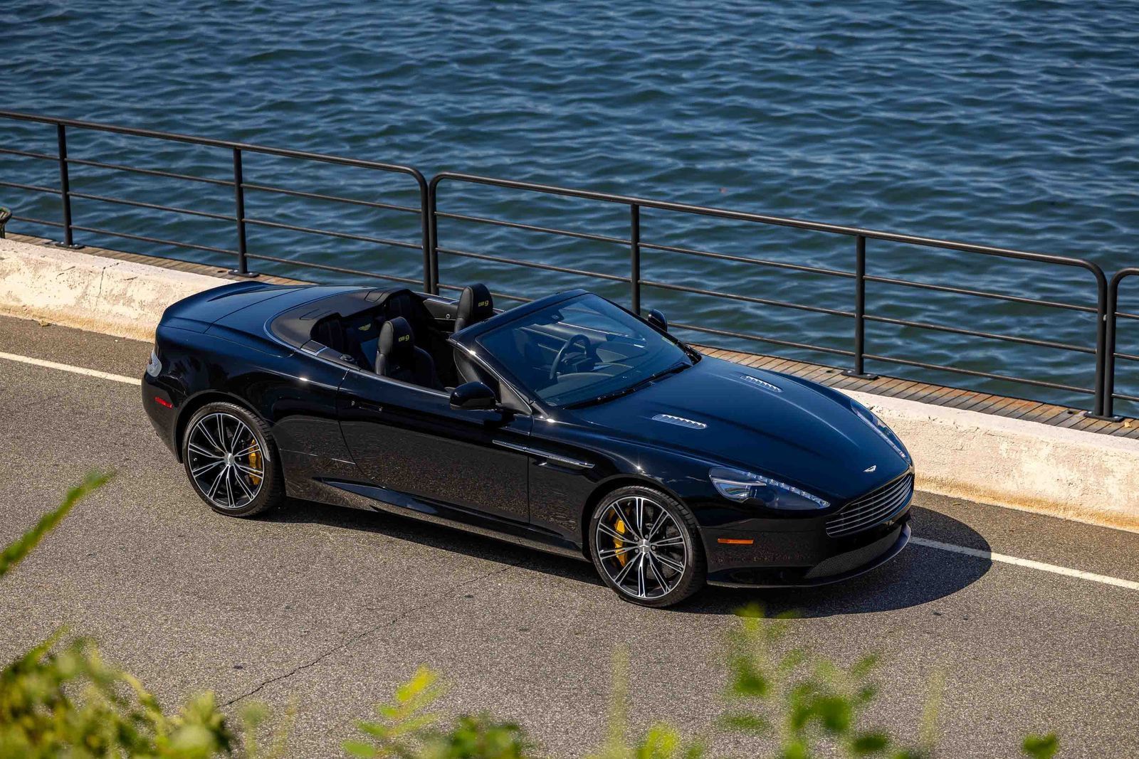 Used 2013 Aston Martin DB9 Volante RWD image 93