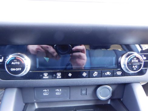 New 2025 Mitsubishi Outlander SE image 25