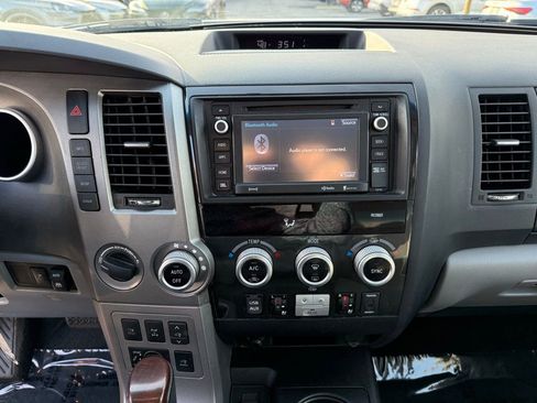 Used 2017 Toyota Sequoia Platinum image 12