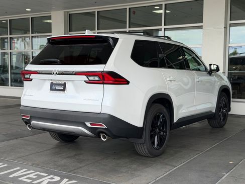 New 2026 Toyota Grand Highlander AWD Hybrid image 13