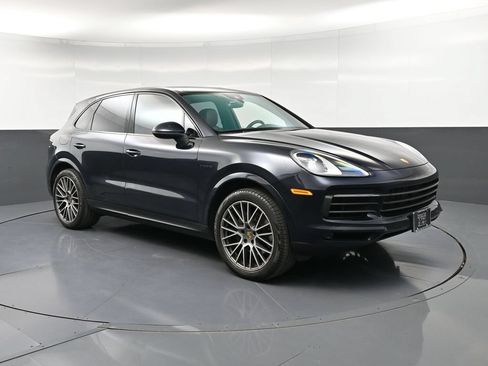 Certified 2023 Porsche Cayenne Platinum Edition AWD/4WD image 10