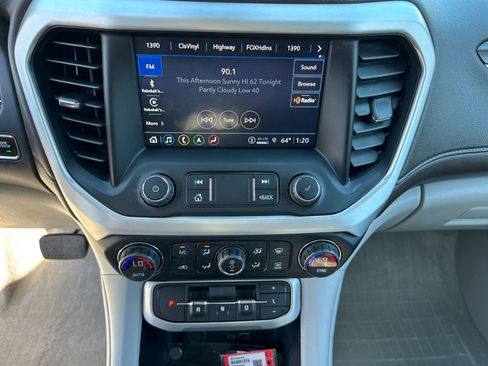 Used 2021 GMC Acadia SLT w/ Technology Package image 30