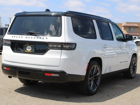 New 2025 Jeep Grand Wagoneer Series III w/ Rear Seat Video Group 1 image 5