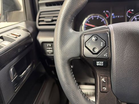 Used 2024 Toyota 4Runner TRD Off-Road AWD/4WD image 29