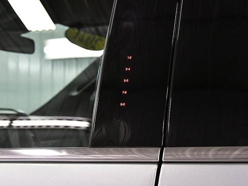 Used 2021 Ford Expedition XLT image 14