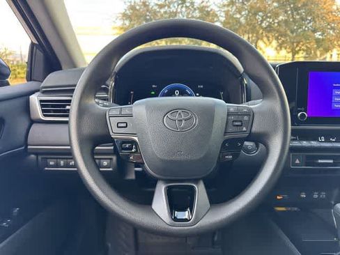 Used 2026 Toyota Camry LE w/ Convenience Package FWD image 18