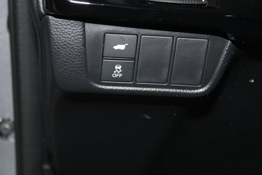 Used 2025 Honda CR-V EX-L image 8