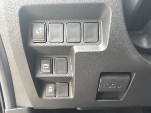 New 2026 Nissan Frontier SV w/ All-Weather Content Package AWD/4WD image 17