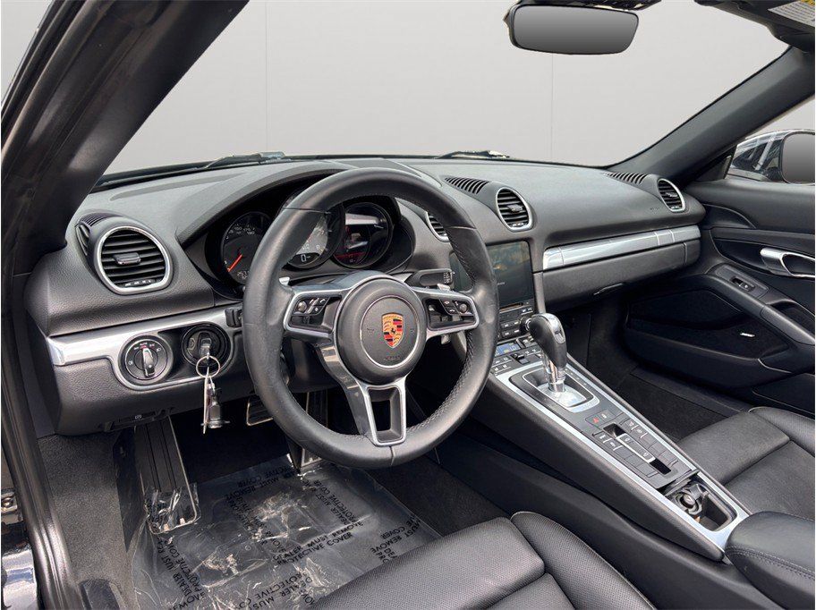 Used 2017 Porsche 718 Boxster S RWD image 6