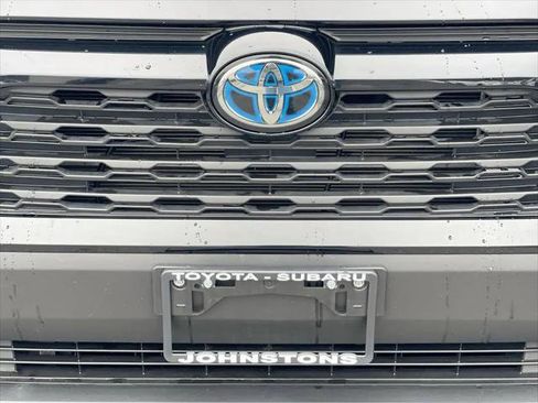 Certified 2020 Toyota RAV4 XLE w/ XLE Grade Weather Package image 19