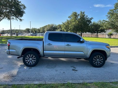 Used 2020 Toyota Tacoma Limited AWD/4WD image 7
