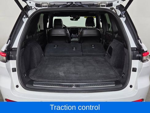 Used 2022 Jeep Grand Cherokee Summit w/ Luxury Tech Group V AWD/4WD image 11