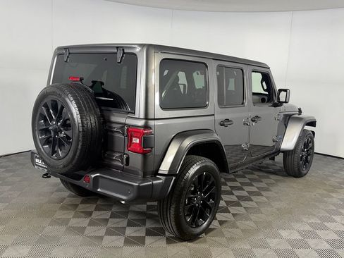 Certified 2025 Jeep Wrangler Unlimited Sahara w/ Safety Group AWD/4WD image 7
