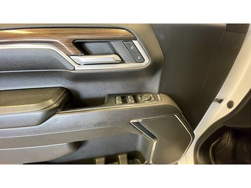 Used 2023 Chevrolet Silverado 1500 LT AWD/4WD image 10