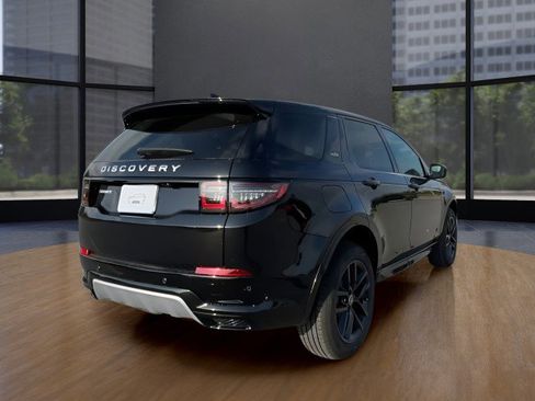 New 2025 Land Rover Discovery Sport S image 7