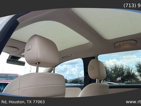 Used 2021 Mercedes-Benz GLB 250 image 29