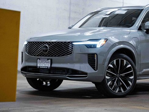 New 2026 Volvo XC90 T8 Ultra w/ Protection Package Premier AWD/4WD image 2