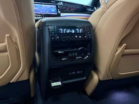 New 2026 Jeep Grand Cherokee L Summit AWD/4WD image 26