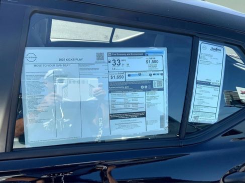 New 2025 Nissan Kicks Play S image 13