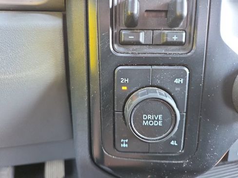 Used 2024 Ford F250 XL w/ STX Appearance Package AWD/4WD image 20