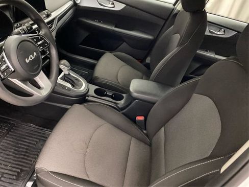 Used 2023 Kia Forte LXS w/ LXS Technology Package FWD image 10