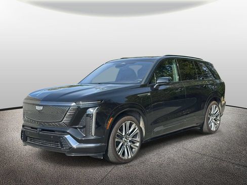 Certified 2026 Cadillac Vistiq Platinum AWD/4WD image 5