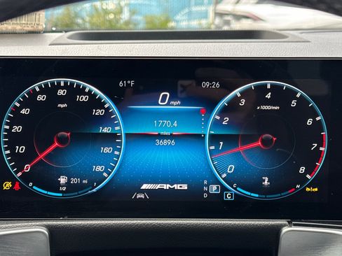 Used 2023 Mercedes-Benz GLB 35 AMG 4MATIC image 25