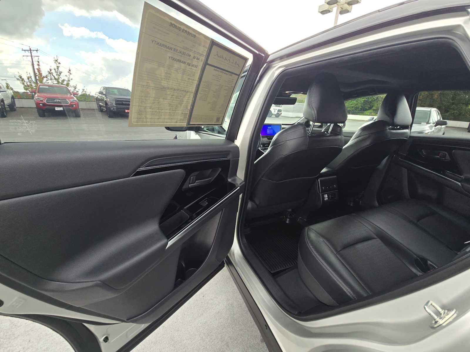Used 2023 Toyota bZ4X AWD w/ Weather Package image 15