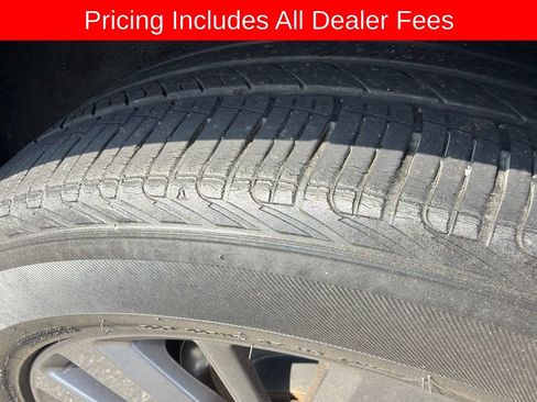 Used 2023 Nissan Pathfinder SL w/ SL Premium Package AWD/4WD image 4