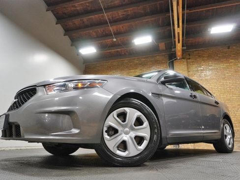 Used 2015 Ford Taurus Police Interceptor AWD image 3