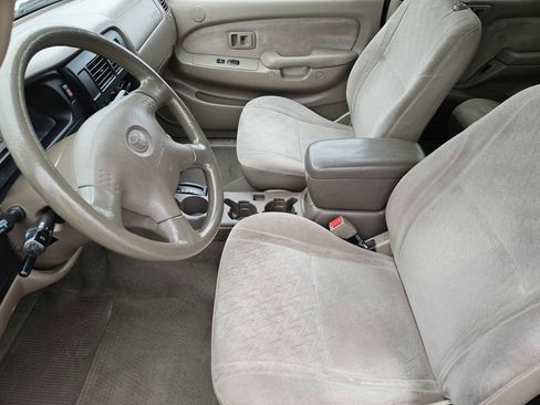 Used 2003 Toyota Tacoma PreRunner image 12