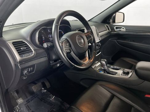 Used 2022 Jeep Grand Cherokee Limited image 9