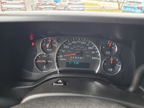 Used 2023 GMC Savana 2500 w/ Driver Convenience Package image 10