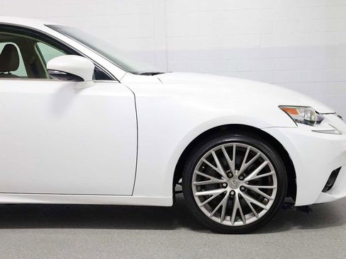 Used 2016 Lexus IS 200t image 11