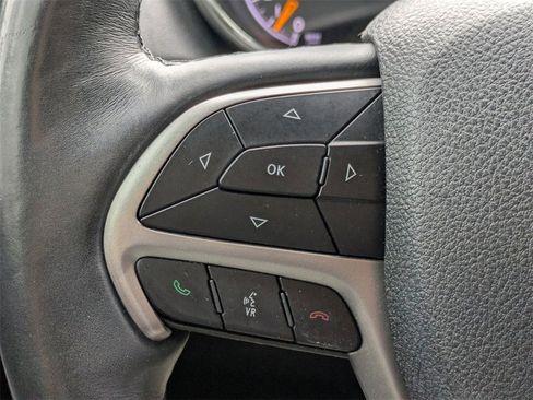 Used 2018 Jeep Grand Cherokee Altitude image 28