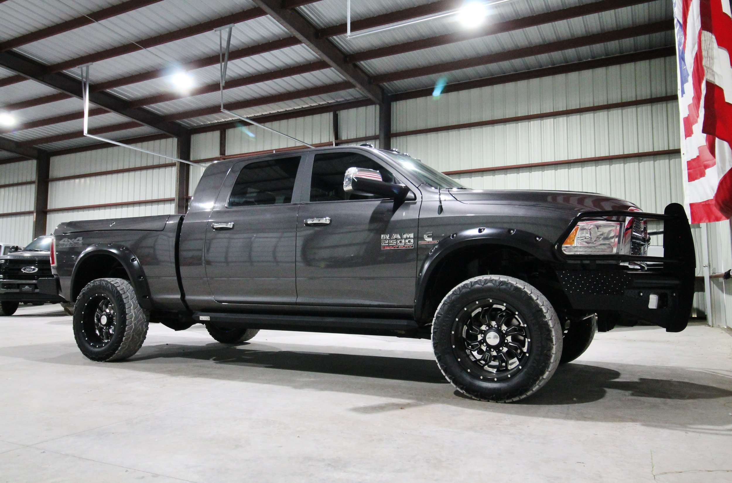 Used 2018 RAM 2500 Laramie w/ Off Road Package AWD/4WD image 16