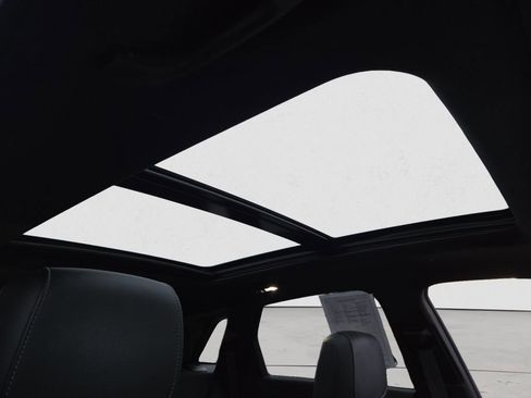 Certified 2023 Cadillac XT5 Premium Luxury image 18