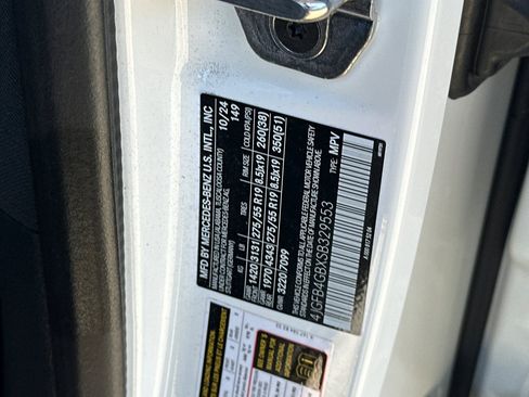 Certified 2025 Mercedes-Benz GLE 450e 4MATIC image 37