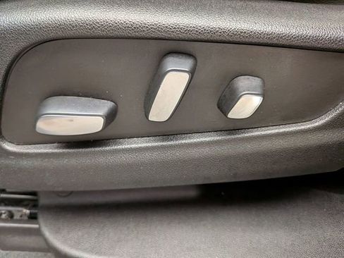 Certified 2023 Cadillac XT6 Premium Luxury image 20